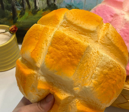 Giant Pineapple Bun Squishy – Super Soft Slow Rising Bread Toy